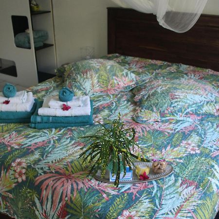 Le Colibri Et Le Frangipanier Apartment Ла Трините Екстериор снимка