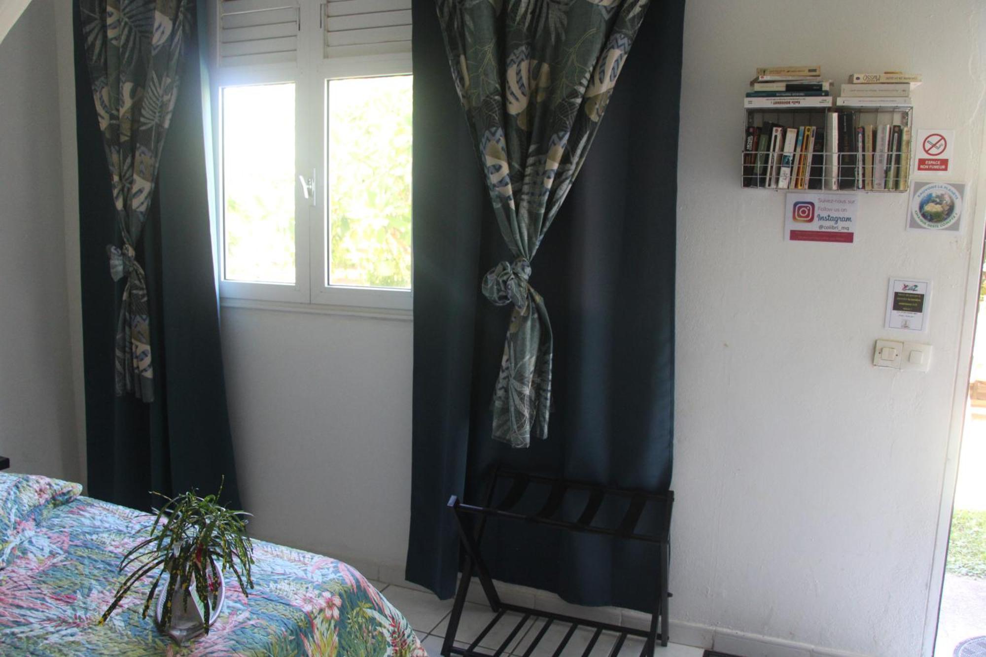 Le Colibri Et Le Frangipanier Apartment Ла Трините Екстериор снимка